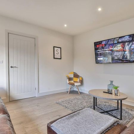 Modern, Cosy Whole House Wifi Close To Attractions Sheffield Exterior foto